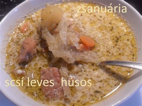 Scsi leves tálalva tejföllel