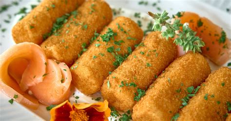 ropogós, aranybarna krokettek