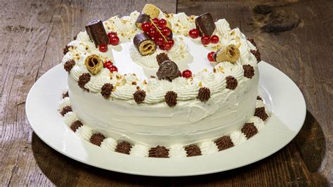 Dermesztett torta a hűtőben