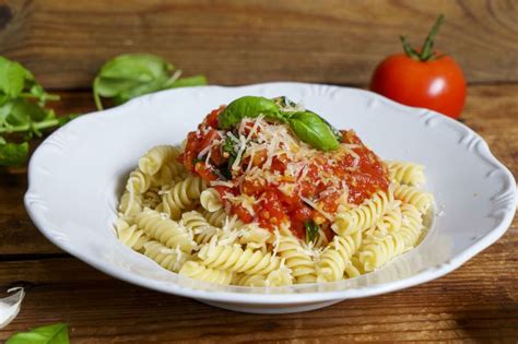 Fusilli tészta zöldséges raguval