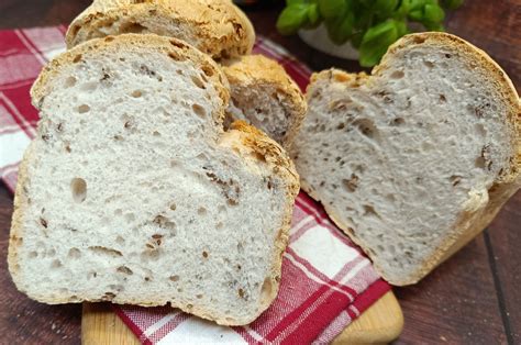 Kenyérszeletek gluténmentes lisztkeverékből
