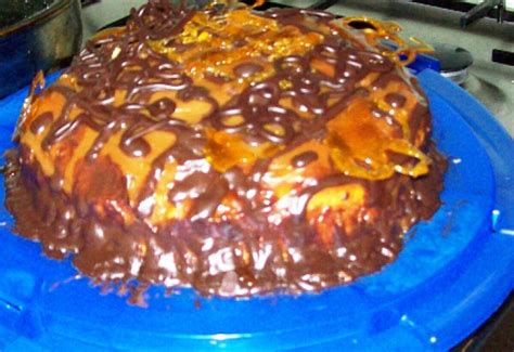 Tükröződő csokimázas torta