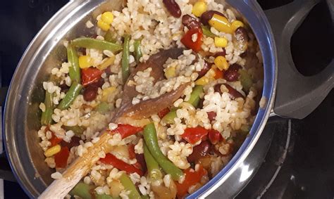 zöldséges bulgur wokban készítve