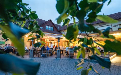 Bock Hotel Ermitage épülete és környezete