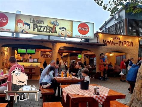 Lávakövi Pizzéria belső tér