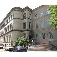 Leövey Klára Gimnázium épülete