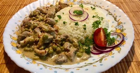 Sertés tokány tálalva