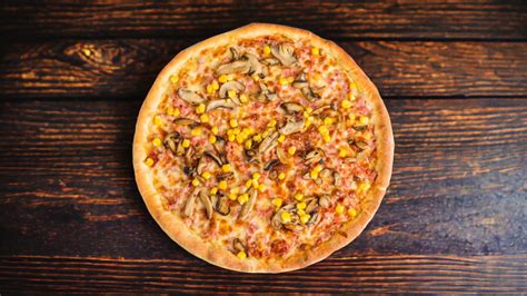 Gyrosos pizza illusztráció