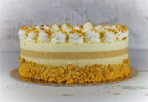 Tökéletesen rétegezett mandulás-almás torta