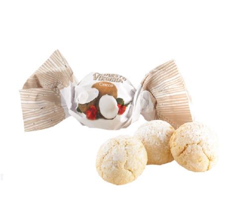 Amaretti kekszek egy kávé mellett