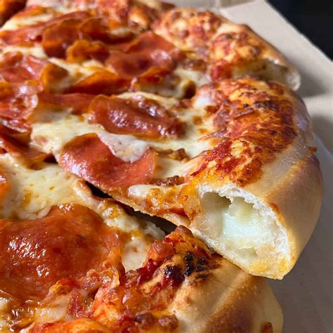 pizza batyuk illusztrációja