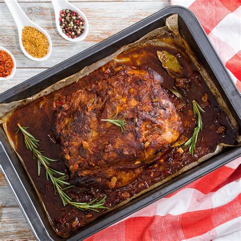 Lassú tűzön párolódó marhasült