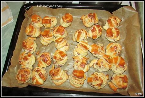Hagymás pogácsa és paprikás-túrós stangli
