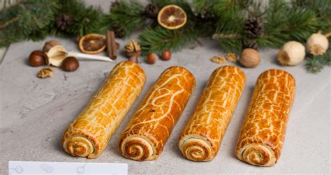 hagyományos karácsonyi bejgli szeletelése