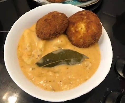 Krokett és tárkonyos krumplifőzelék