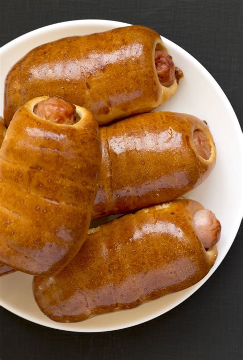 Virsli tojással egy serpenyőben
