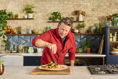 Jamie Oliver mediterrán zöldséges szósz