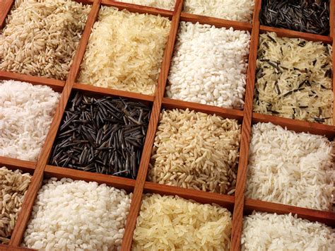 különböző rizsfajták, mint a barna, basmati, jázmin és arborio rizs