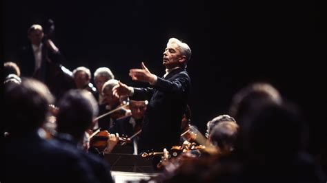 Herbert von Karajan és a zenekar próbán