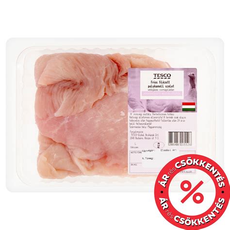 friss pulykamell és alma a konyhapulton