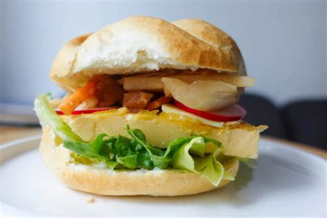 tojásos szendvics hamburger hússal