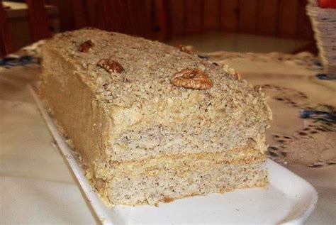 diós piskóta szelet tortán