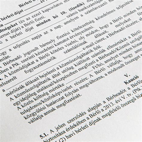 Toll és szerződés
