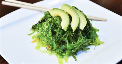 Japán alga saláta