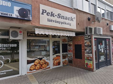 Pek-Snack látványpékség belső tere