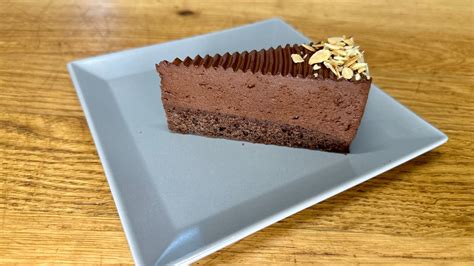 Szelet mandulás csokoládétorta