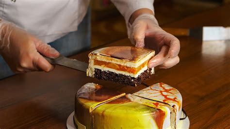 torta szeletelés tiszta késsel