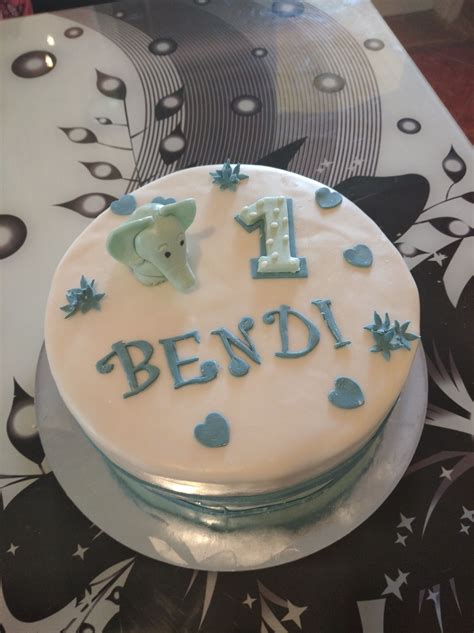 fondant burkolatú torta