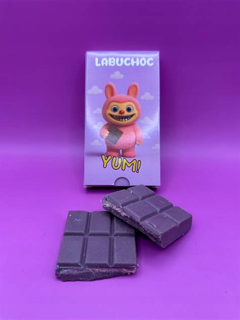 Labuchoc csokoládé csomagolása