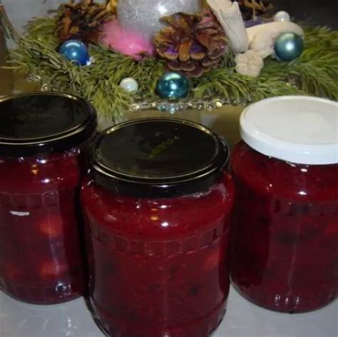 Szilvás chilis chutney üvegben