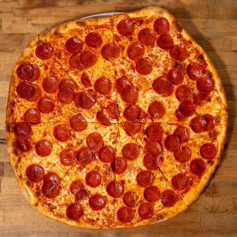 new york stílusú pepperoni pizza