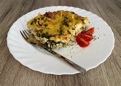 ízlésesen tálalt spenótos felfújt