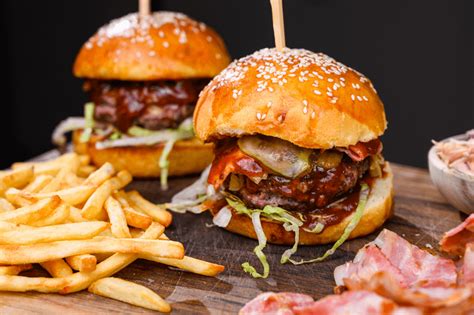 Különböző hamburger összetevők