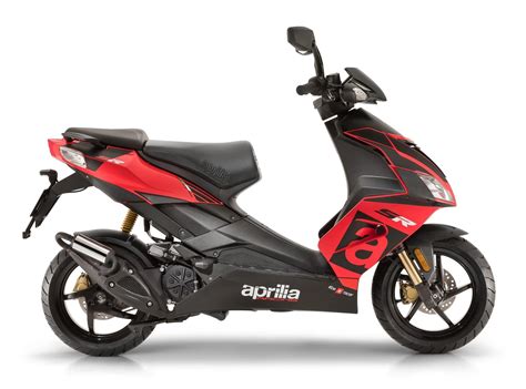 Aprilia SR 50 kilométer-meghajtó csiga elhelyezkedése a kerékagyon