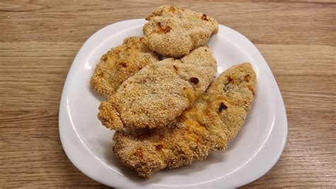 Air fryer kosár sajtos rántott csirkemellel