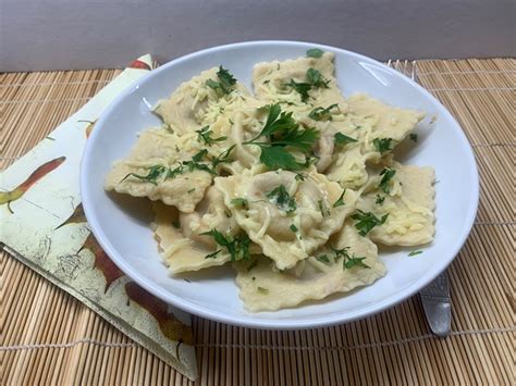 Vargányás ravioli tálalva