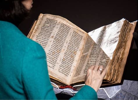 Héber Biblia tekercs