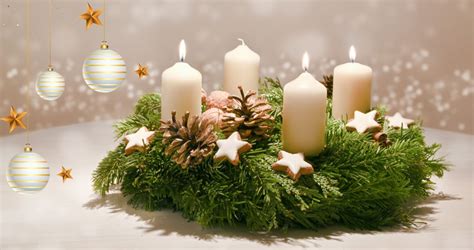 Kék-fehér-ezüst adventi koszorú