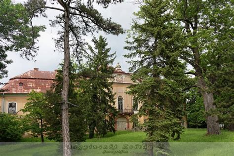 A Petőfi pusztai kis kastély és parkja