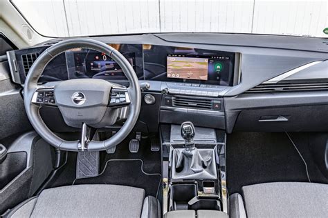 Opel Astra G belső tér napellenzővel