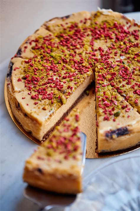 Málnás sajttorta kekszes alapja