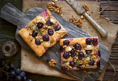Szőlős focaccia frissen sütve