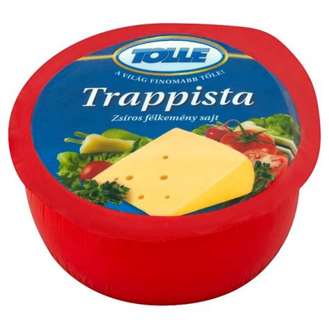 Trappista sajt szeletek és egész korongok