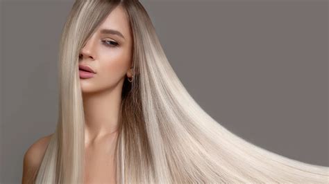 Fényes, egészséges hajú nő