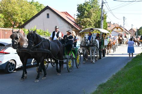 Régi szüreti felvonulás