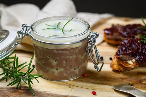 Vietnámi májkrém bagettel